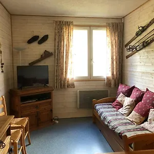 le-bois-des-lievres.hotels-rhonealpes.com/
